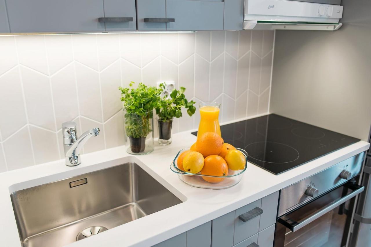 Forenom Serviced Apartments Helsinki Toeoeloe Eksteriør billede